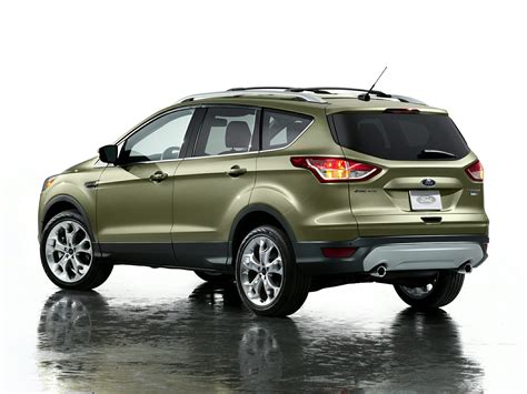 ford escape suv reviews